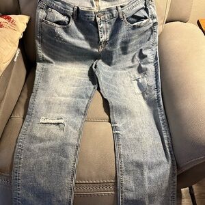 Old Navy Light Blue Distressed Boyfriend Jeans Size 16 Women’s